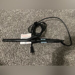 Black Bio Ionic Curling Iron .75 inch